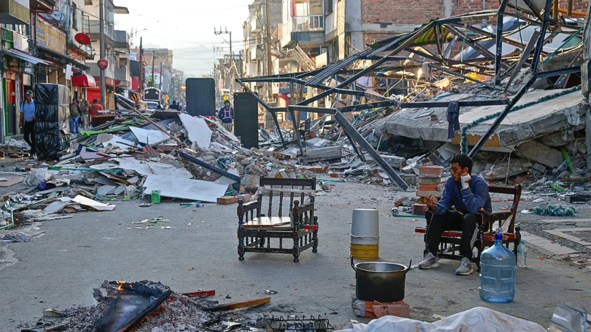 El número de personas muertas por el devastador terremoto de magnitud 7,4 que sacudió el lunes a Colombia sigue en aumento.