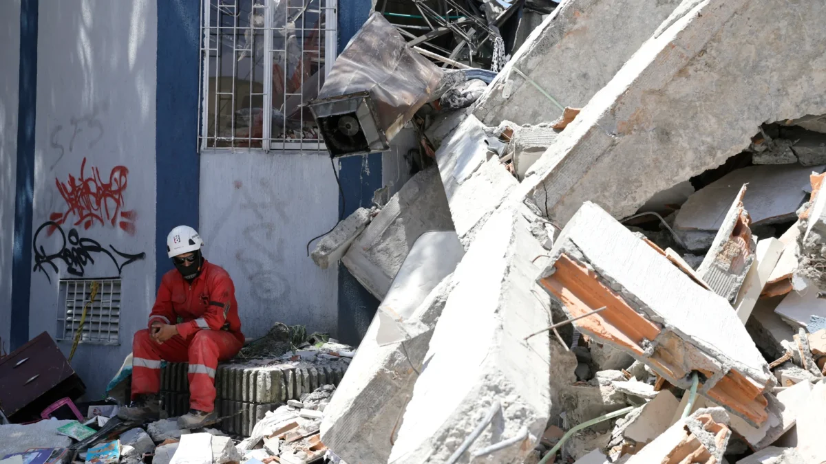 Las construcciones vulnerables e informales son uno de los factores que incrementan el riesgo ante un terremoto de gran magnitud en Ecuador.