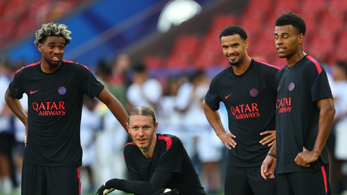 PSG enfrenta a Aston Villa en la Supercopa de Europa.