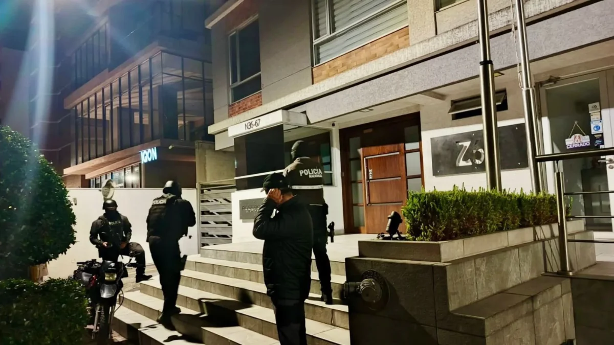 Fiscalía investiga a Vicko Villacís por presunto lavado de $7,5 millones en Esmeraldas.