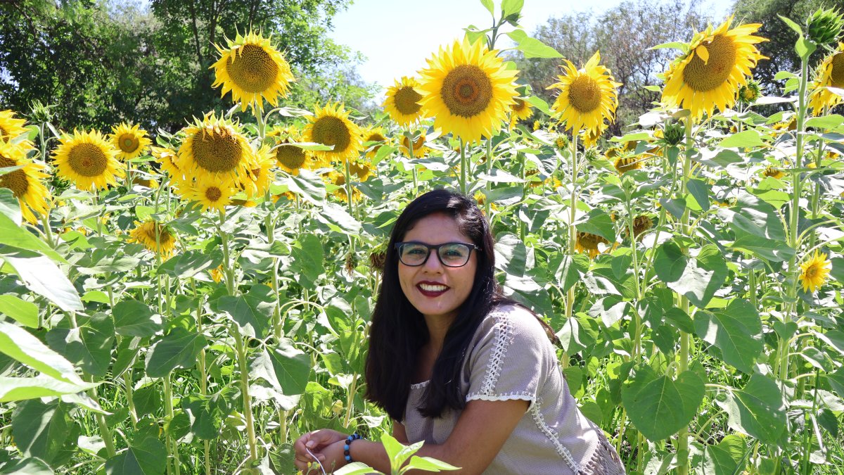 Xóchitl Cruz, artista y científica mexicana que investiga la sonificación de las plantas.