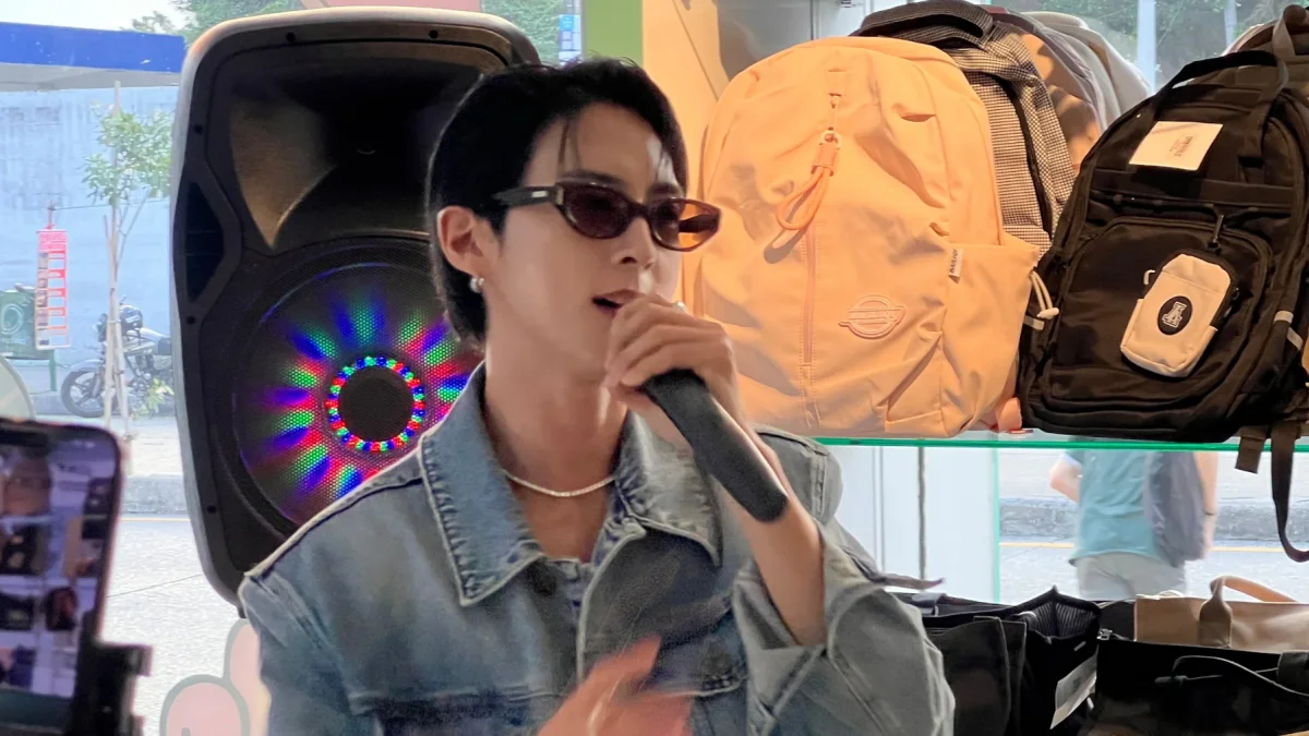 ACE, cantante de la banda VAV.