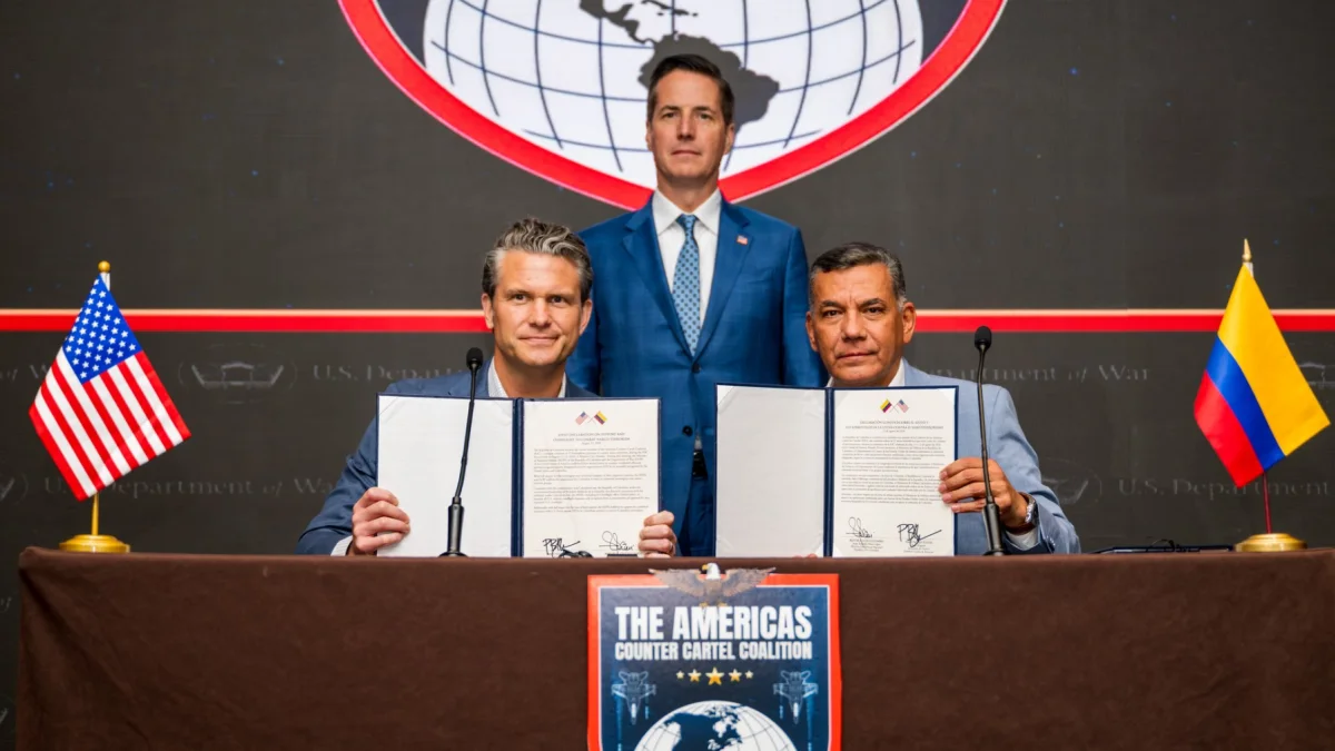 Colombia formaliza su ingreso al Escudo de las Américas en un acto de cooperación militar con Estados Unidos