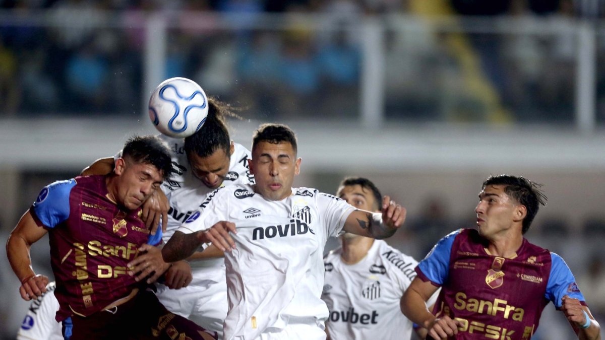 El equipo ambateño cerrará la serie contra Santos este 20 de agosto como local en el estadio Bellavista de Ambato
