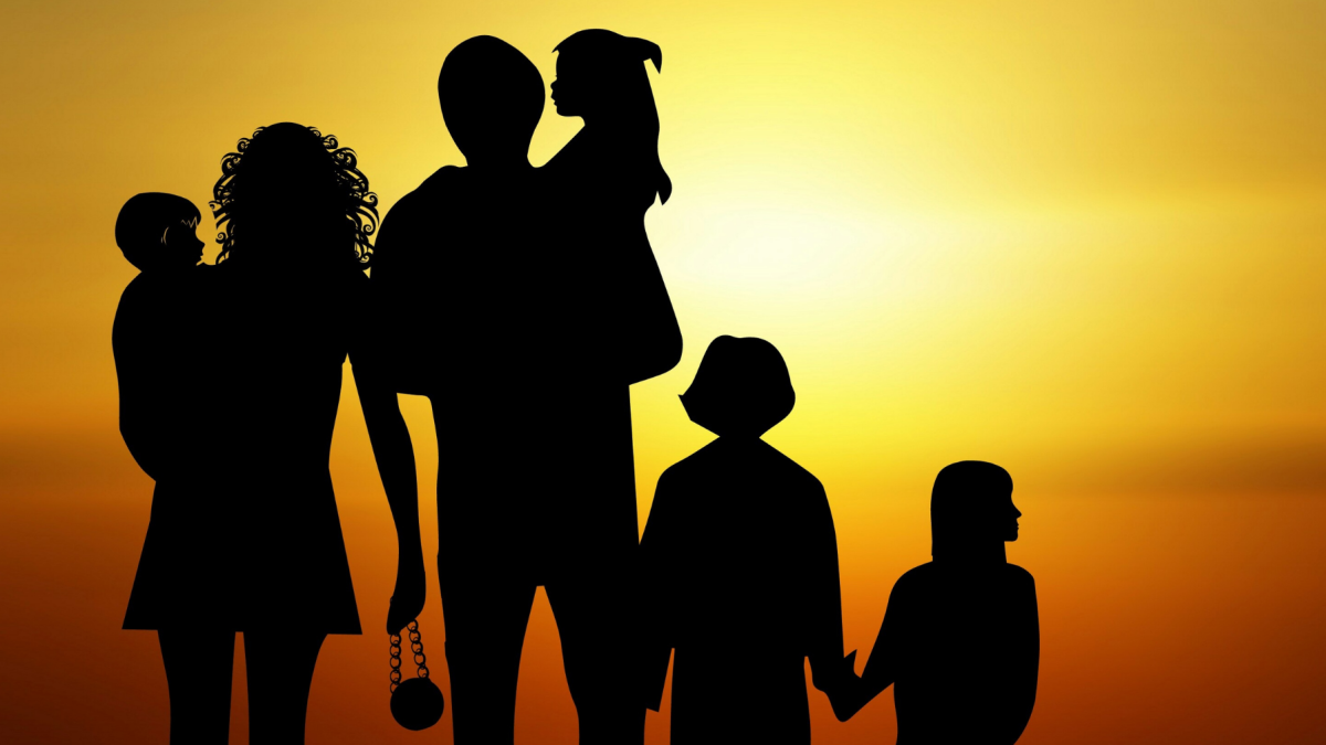 Los conflictos armados dejan a miles de familias desplazadas y expuestas a graves necesidades, incluida la falta de alimentos y ayuda humanitaria.