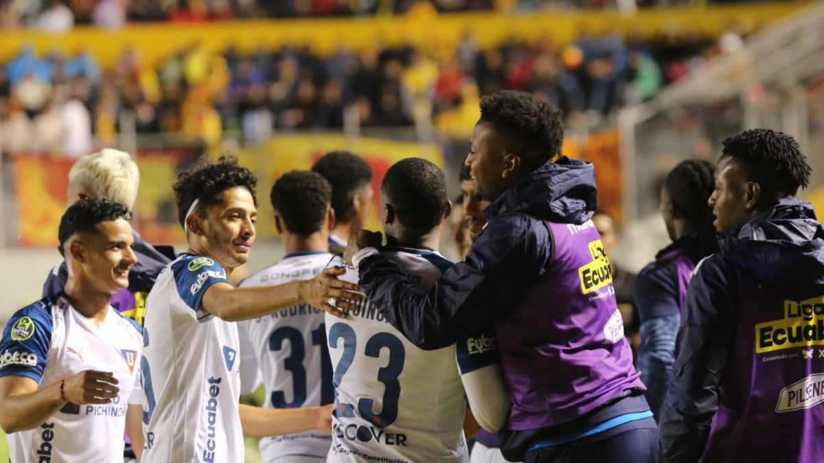 Liga de Quito festejó en el estadio Gonzalo Pozo al vencer a Aucas por LigaPro,