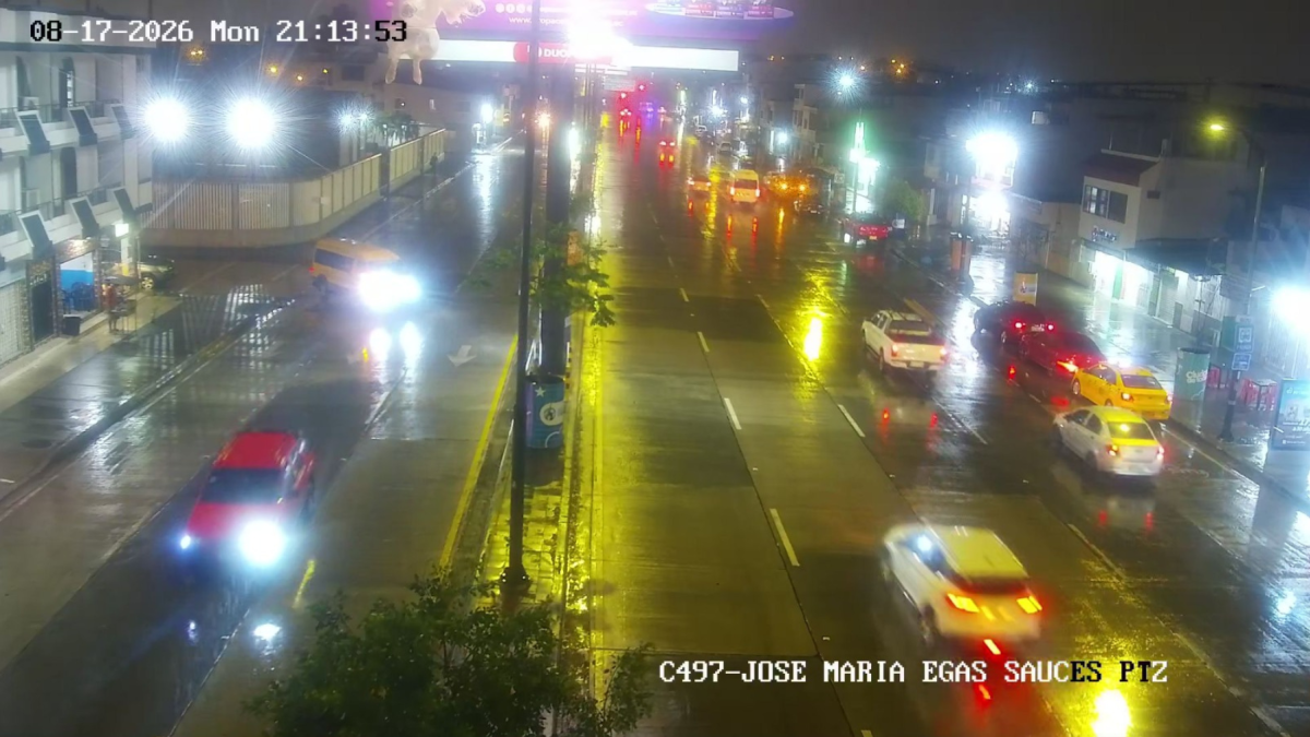 En sectores del norte de Guayaquil, como Sauces, se registró la lluvia hasta la noche del lunes 17 de agosto.