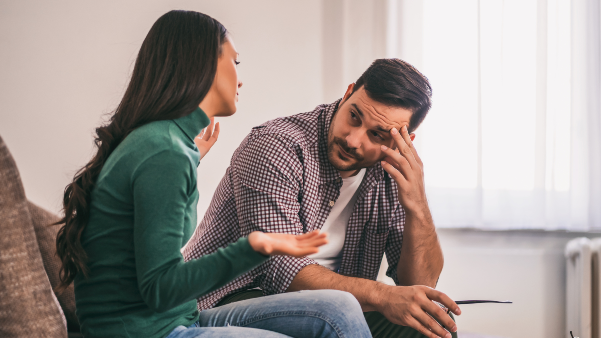 Hablar sobre dinero, hijos y proyectos de vida permite a las parejas conocer sus expectativas antes de asumir compromisos mayores.