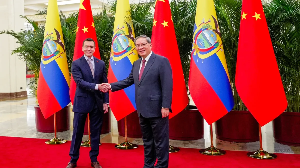 El presidente de Ecuador, Daniel Noboa, y el primer ministro del Consejo de Estado de China, Li Qiang.