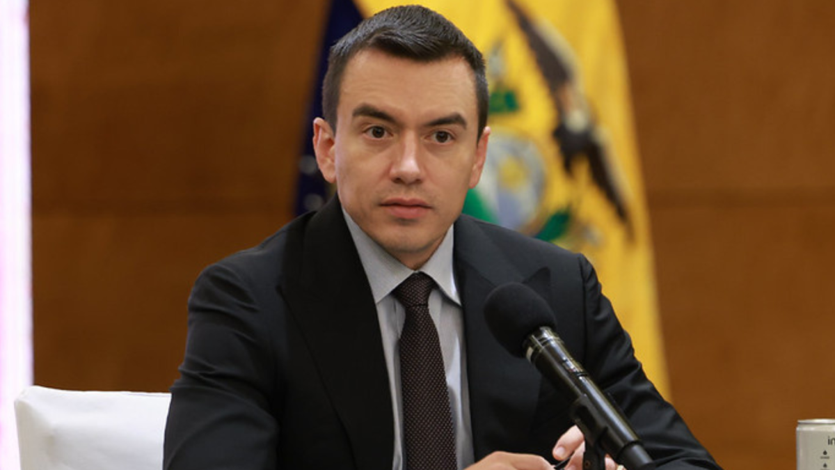El presidente ecuatoriano expone su propuesta de cooperación portuaria en un acto oficial en Guayaquil.