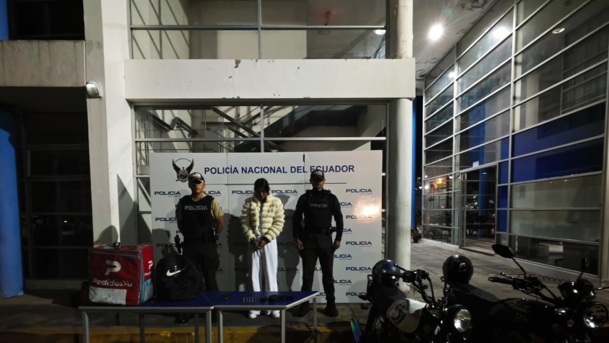 La Policía aprehendió a cinco personas tras un robo registrado en el sector de La Primavera, en Tumbaco.