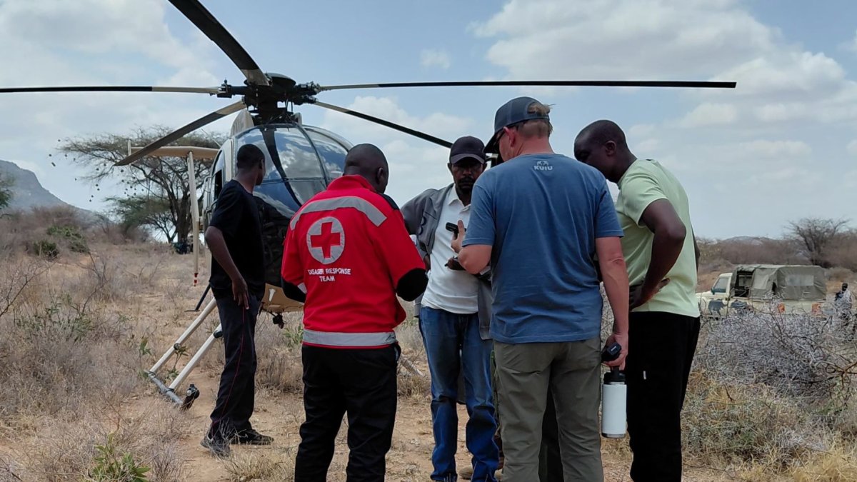 La Cruz Roja de Kenia realizó las labores de rescate en dos días por el difícil acceso al lugar del accidente aéreo.