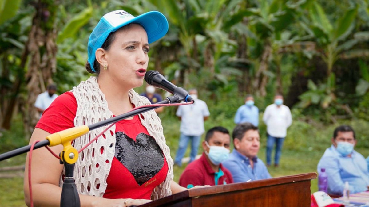 Johana Núñez, prefecta de Santo Domingo de los Tsáchilas, afrontará el 25 de agosto una audiencia de formulación de cargos por presunto enriquecimiento ilícito.