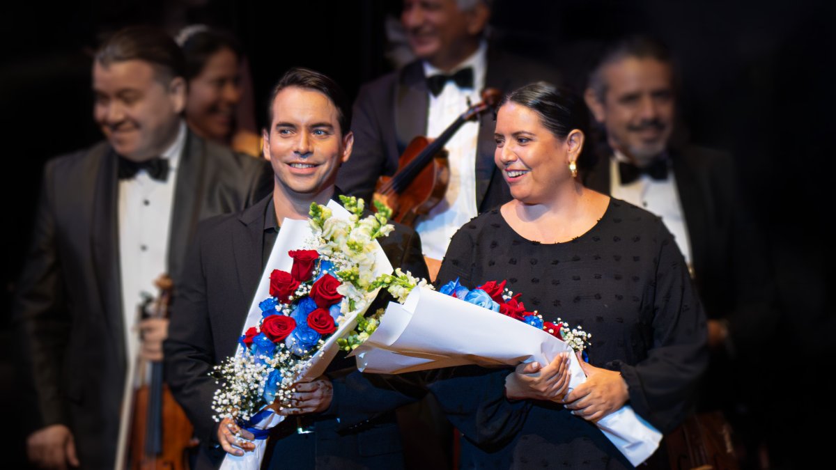 Francisco Ortega y Daniela Orrantia, cantantes, quienes junto a Valeria Pinoargote y una agrupación musical serán los protagonistas de los conciertos “Songs from the American Songbook”.