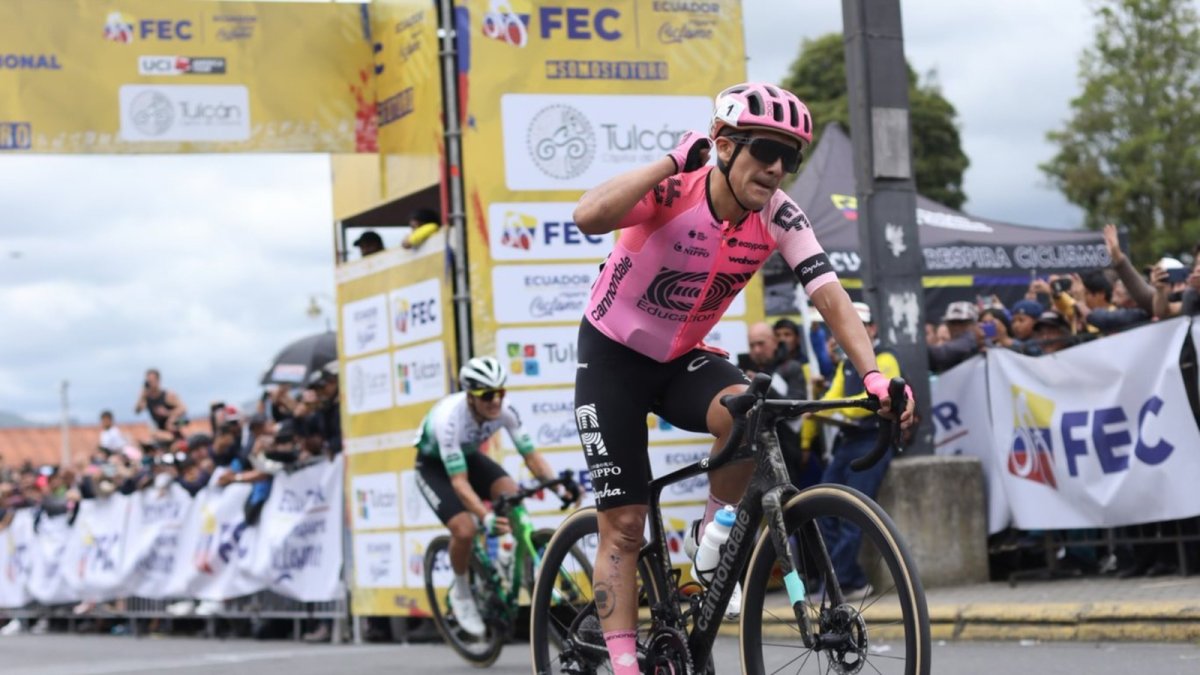 Carapaz llega como uno de los favoritos a ganar la clasificación general.