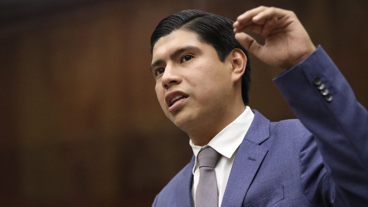 Steven Ordóñez renunció a la Asamblea Nacional para ser candidato a la Prefectura de El Oro.
