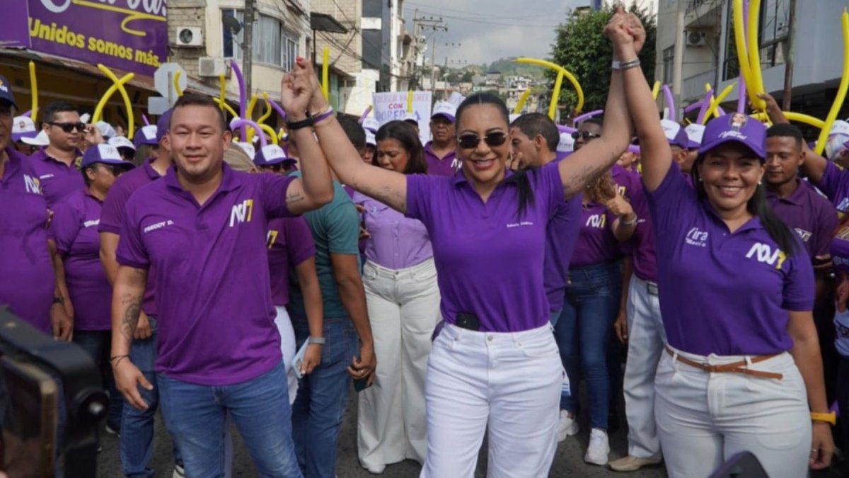 La exintegrante del PSC, Roberta Zambrano, ahora competirá por la Alcaldía de Esmeraldas por el movimiento ADN.