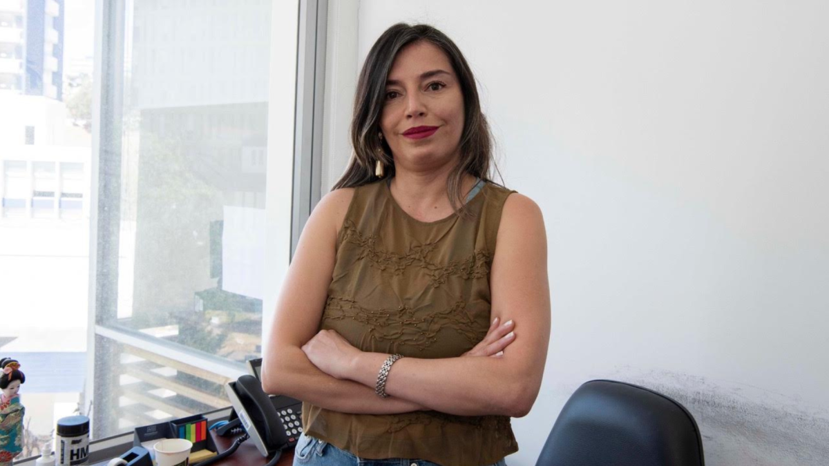Lorena Araujo es una de cuatro investigadores de la PUCE, que estudió el rendimiento académico de alumnos.