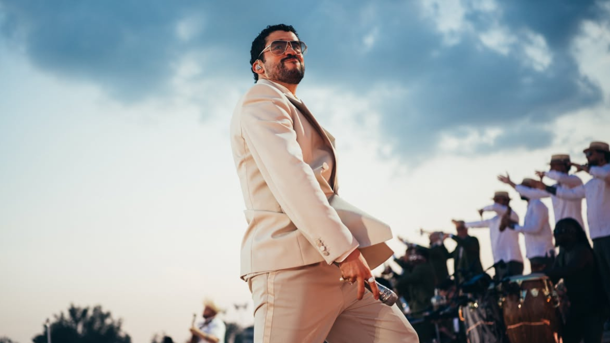 Bad Bunny en su tour Debí Tirar Más Fotos.