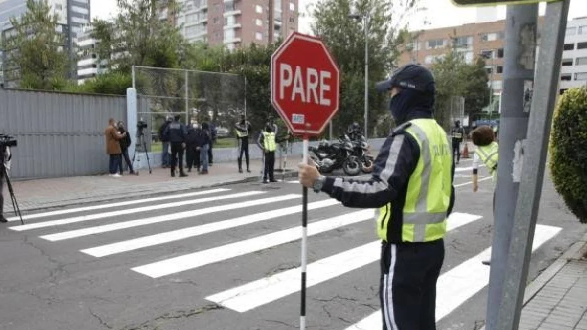 La AMT identificó cinco sectores como los de mayor complejidad vial ante el retorno a clases en Quito.