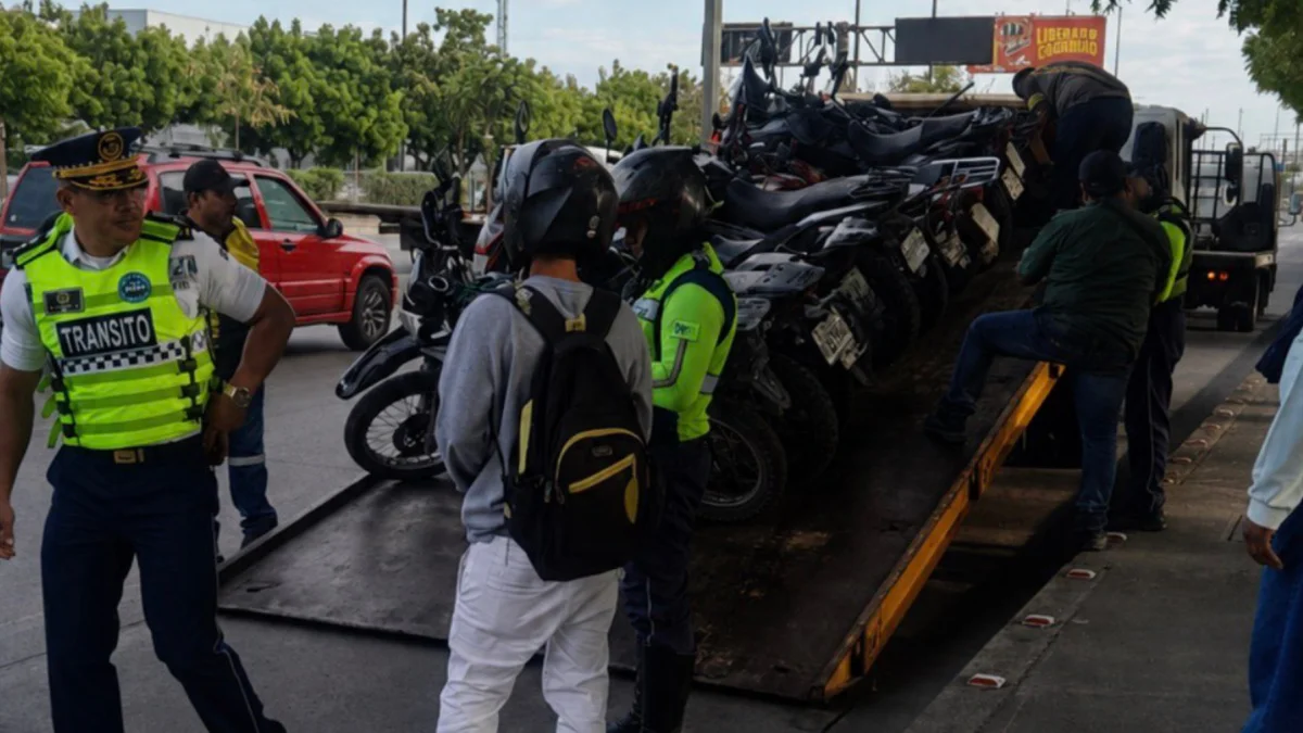El control dejó 32 motocicletas retenidas por incumplir las normas de tránsito.