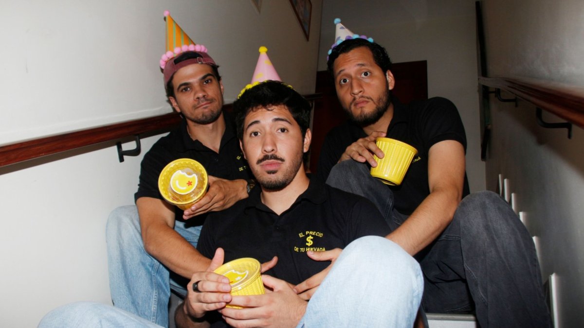 Adrián Peraza, Israel Vera y Marco Duchely presentaron Chiflex TV, un canal de YouTube dedicado al humor y las parodias.
