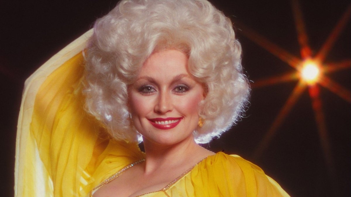 Dolly Parton murió el 25 de agosto de 2026 a los 80 años, según confirmó su familia.