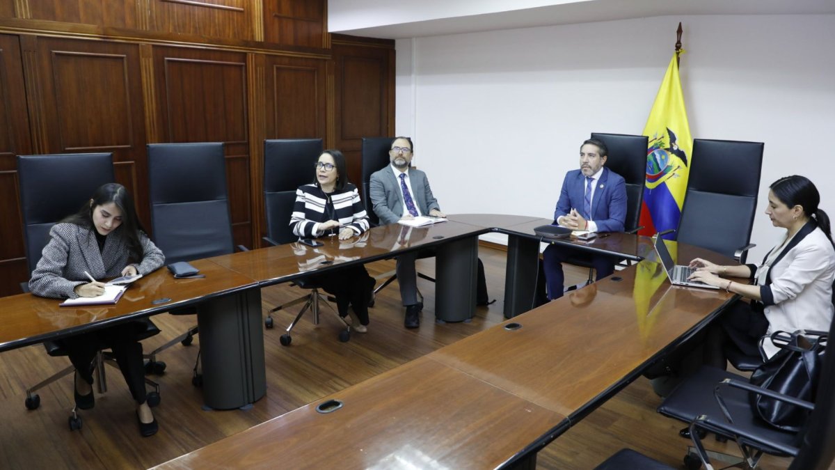Ecuador y Andorra dialogan sobre empleo temporal para ecuatorianos.