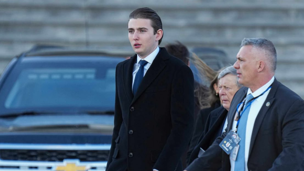 Barron Trump, hijo del presidente de EE. UU., bajo investigación de seguridad.