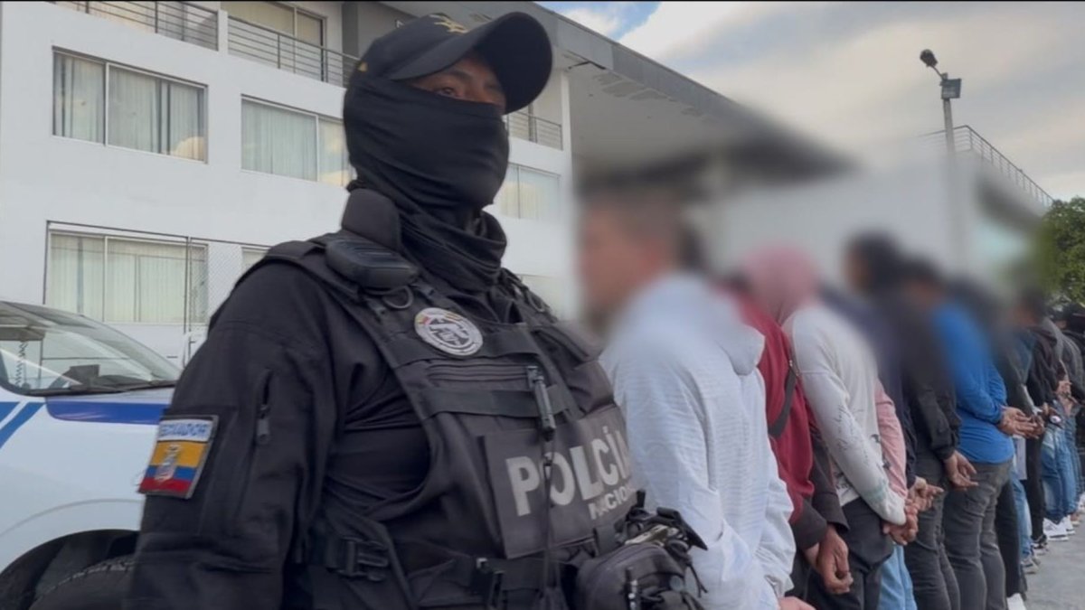 Operativo Apolo dejó 27 detenidos en Quito por robos, drogas y armas.