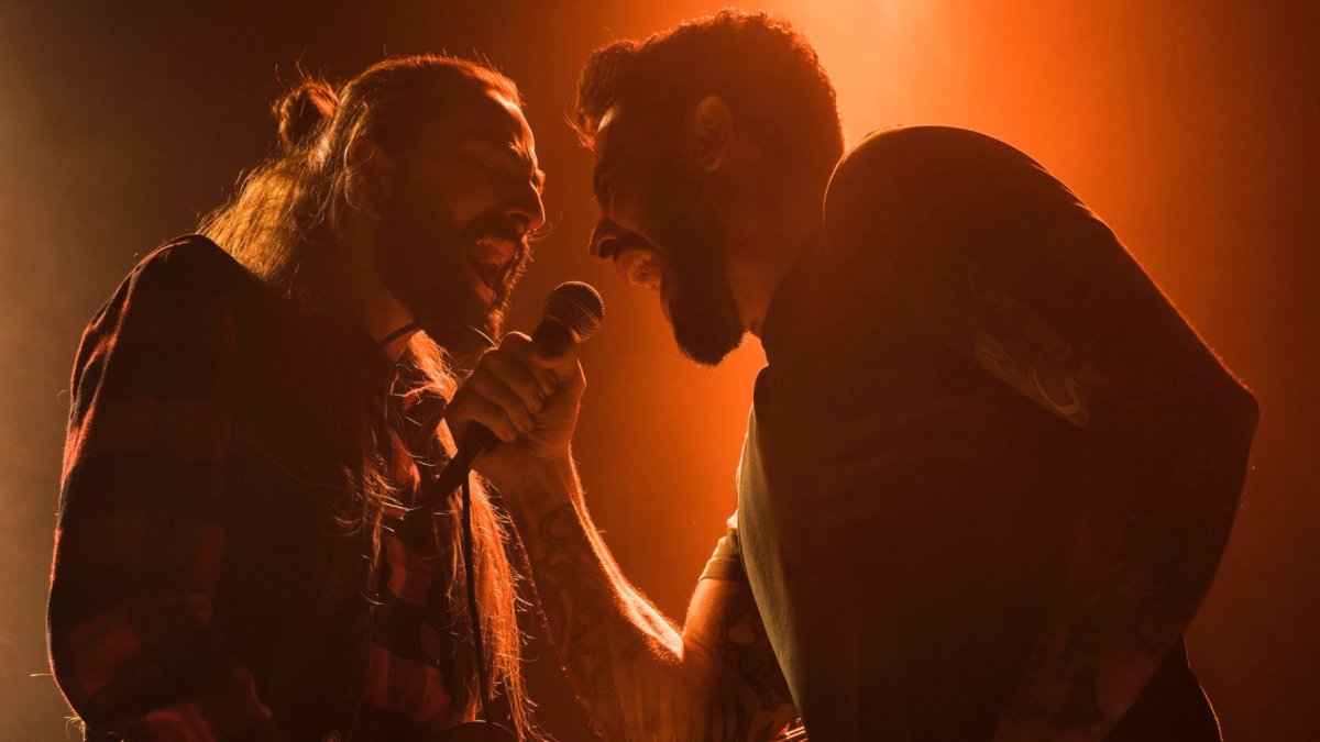 La música de alta intensidad ayuda a tolerar mejor el dolor físico