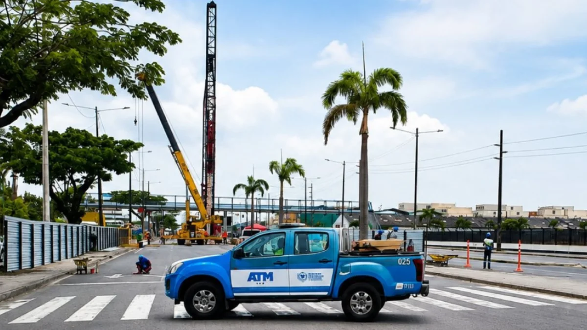 La avenida 25 de Julio mantiene restricciones mientras avanzan los trabajos del quinto puente.