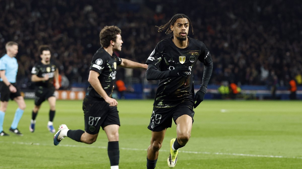 Barcola dejó el PSG para fichar por el Liverpool.