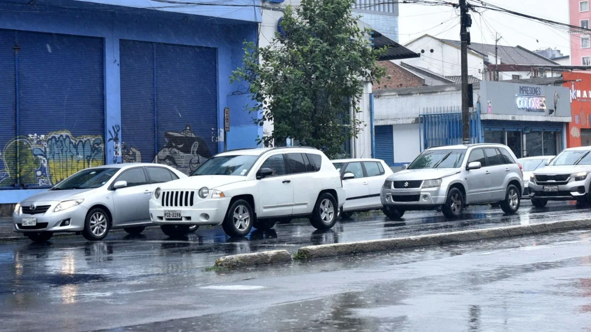 El Pico y Placa en Quito se aplica según el último dígito de la placa del vehículo.