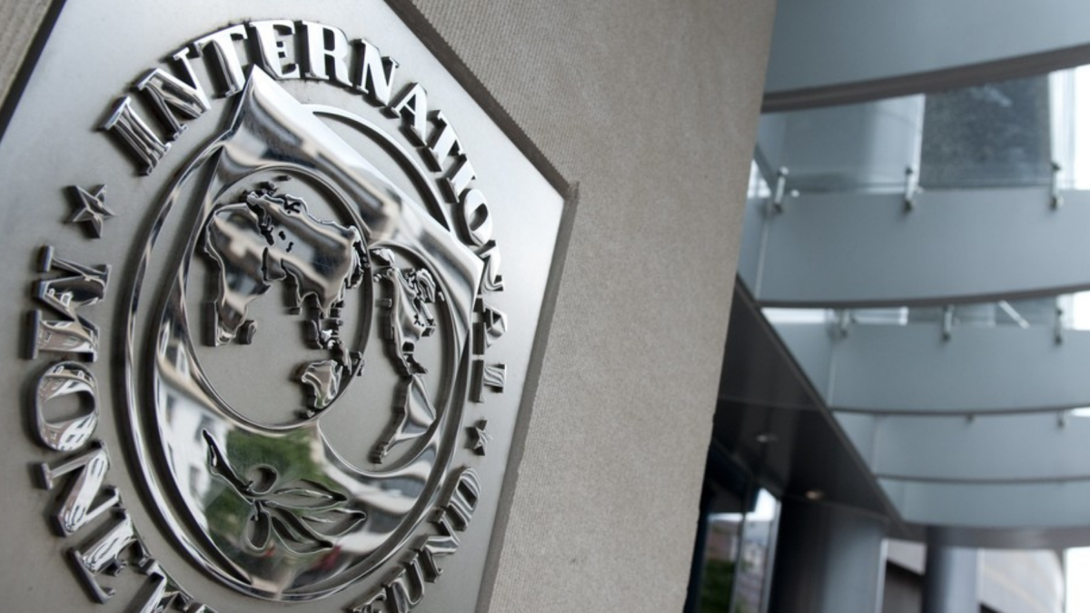 La sede del Fondo Monetario Internacional, en Washington DC. El organismo revisará el desempeño económico del Ecuador el 15 de septiembre de 2026.