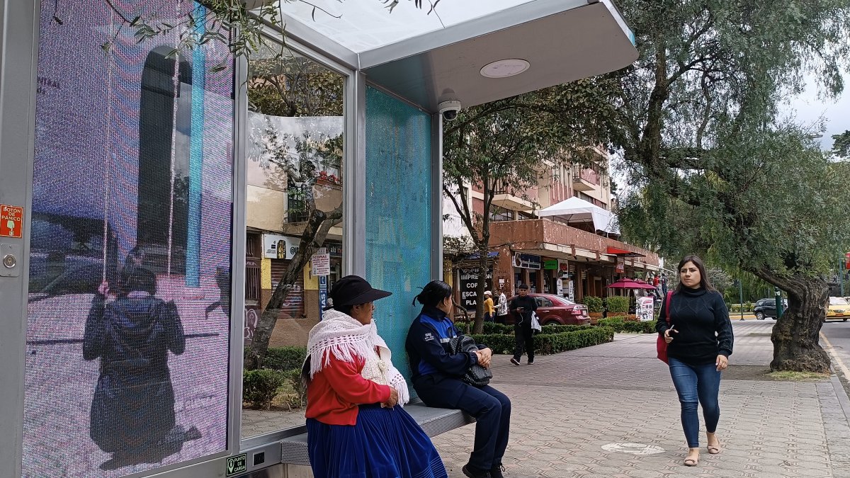 Seis rutas de transporte urbano amplian su horario y aumentan el número de frecuencias desde este martes.