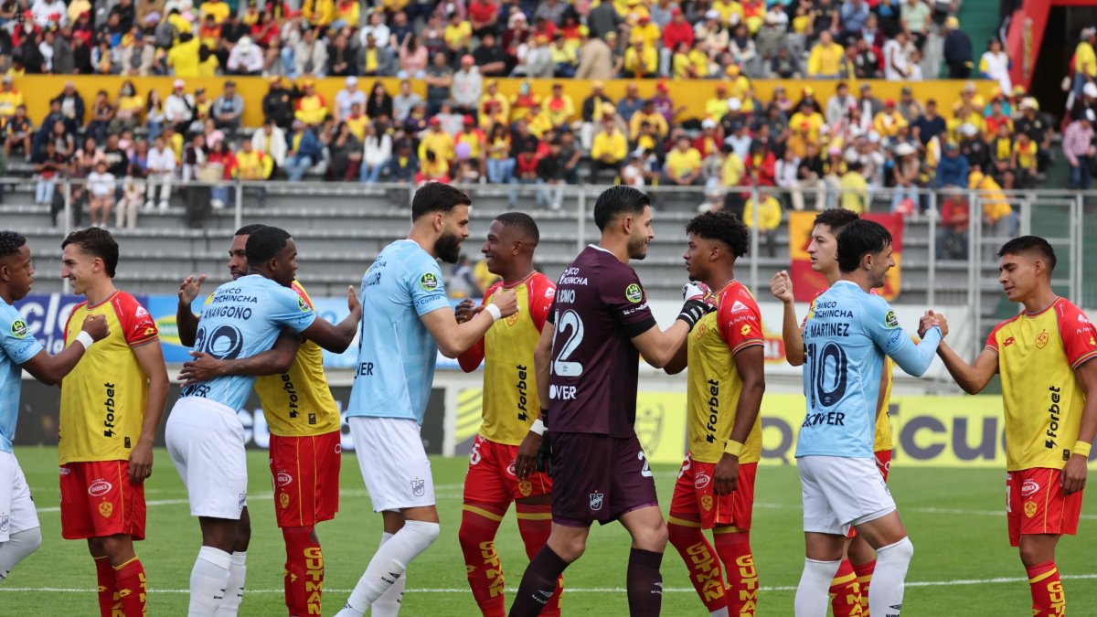 Católica y Aucas protagonizan un duelo clave por los primeros lugares de la tabla de LigaPro.