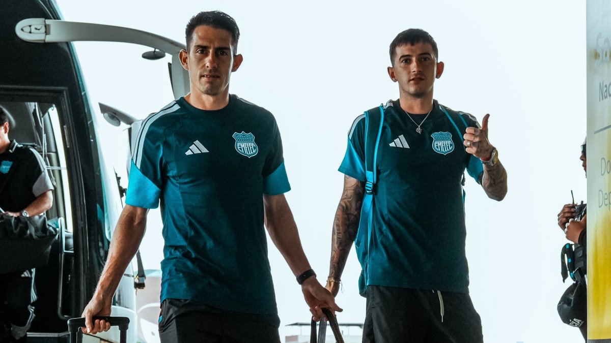 Jugadores de Emelec se trasladaron a Loja para el duelo ante Libertad, por la fecha 28 de LigaPro.
