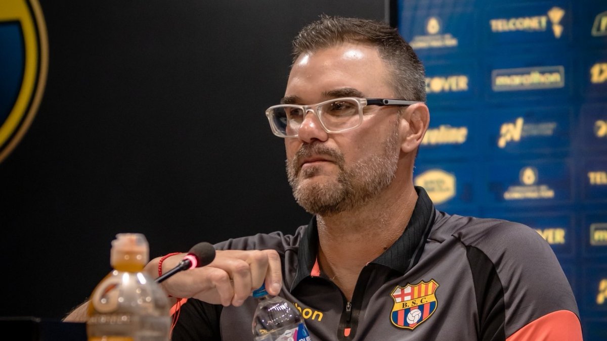 Pablo Trobbiani, director técnico de Barcelona SC, en rueda de prensa en estadio Monumental.