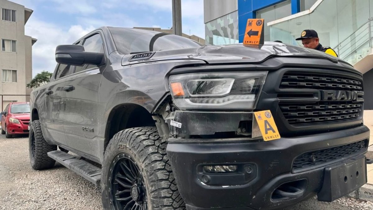 La Comisión de Tránsito del Ecuador (CTE) difundió la imagen de la camioneta que habría atropellado a Mónica Martinich en Samborondón y que fue localizada el sábado 6 de septiembre de 2026.