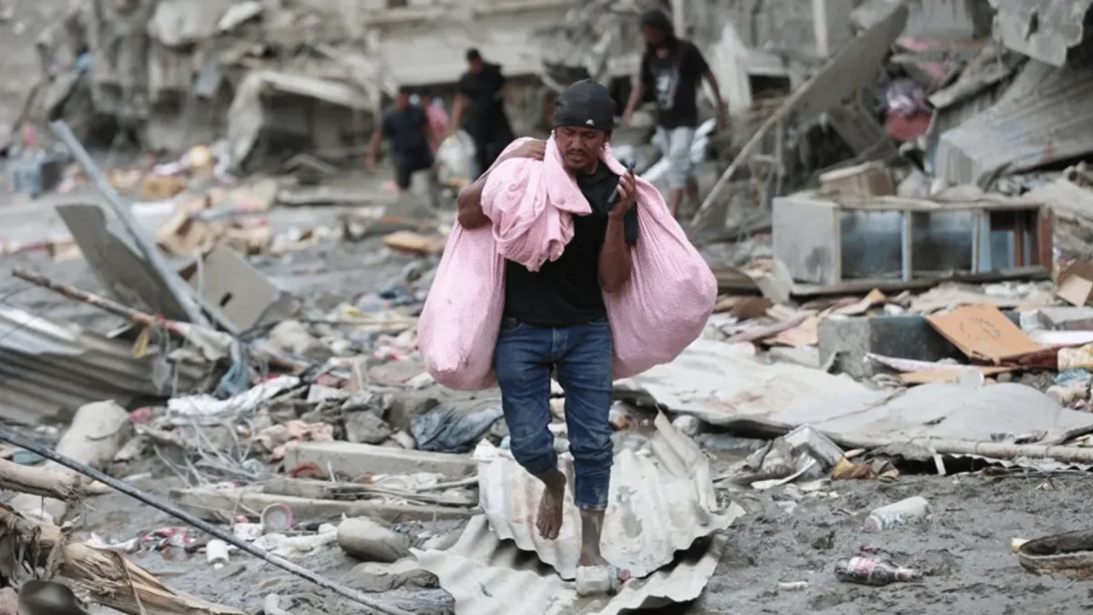 Pese al tiempo transcurrido, los equipos de rescate mantienen la búsqueda y han logrado salvar a más de 13.000 personas.