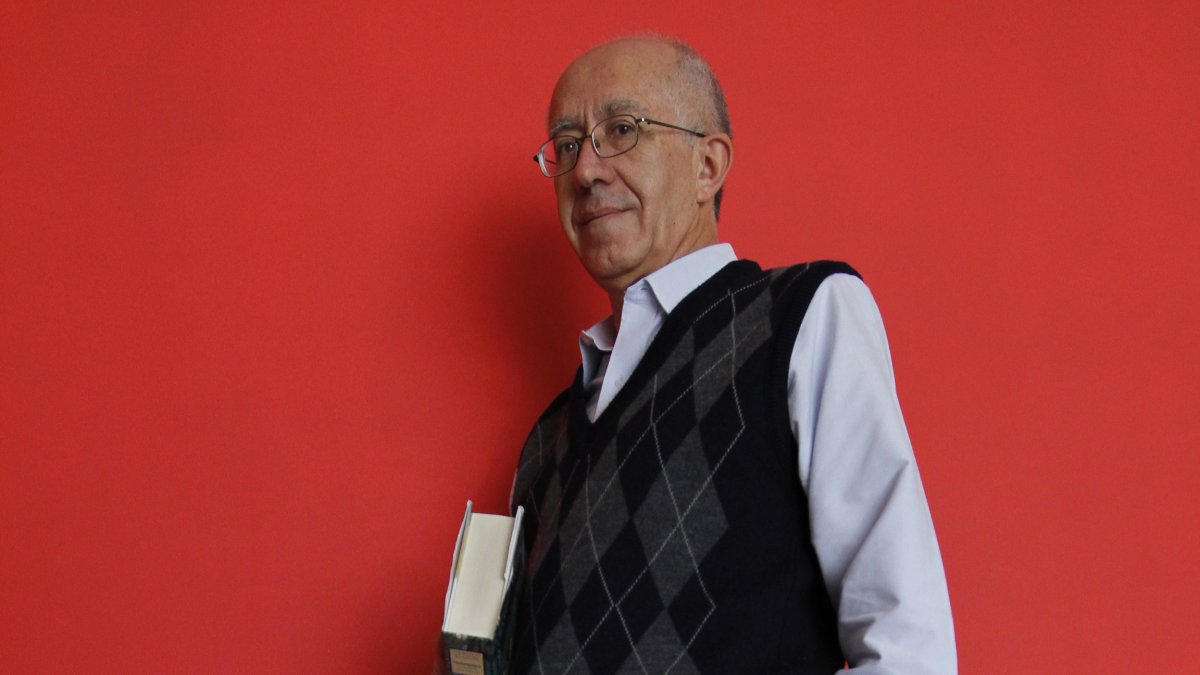 Recientemente se publicó Poesía reunida 1970-2022, un volumen de casi 600 páginas que reúne gran parte de su obra.
