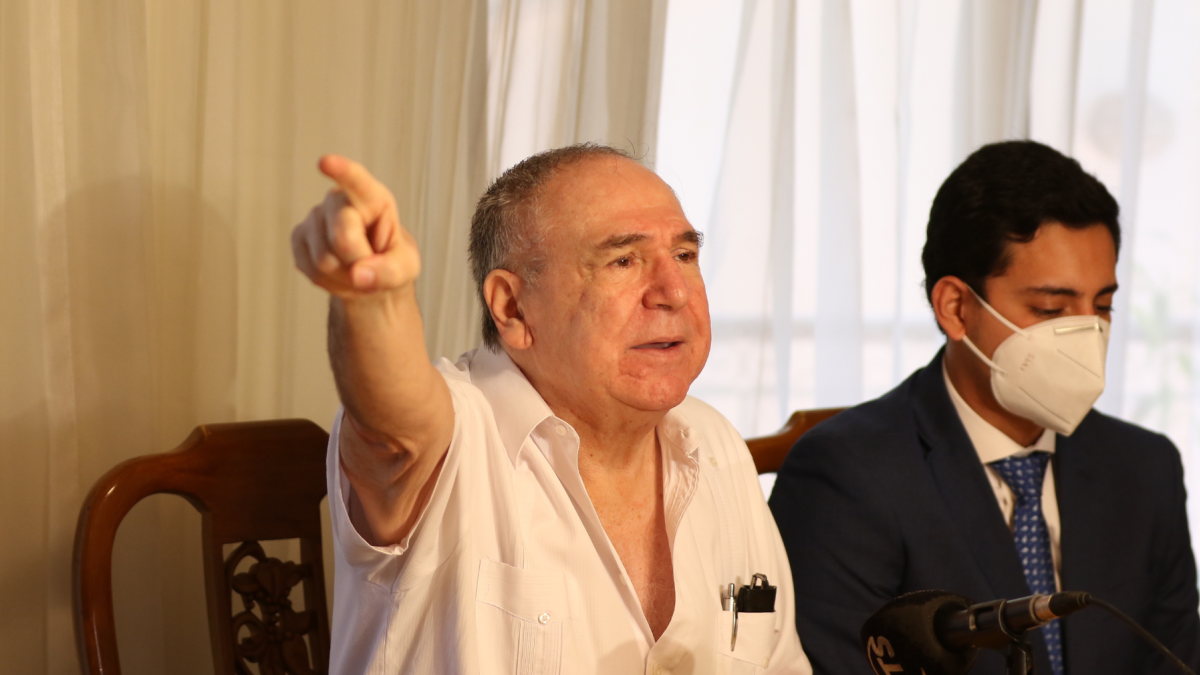 La Corte Provincial del Guayas analiza el recurso de hábeas corpus presentado por la defensa de Abdalá Bucaram.