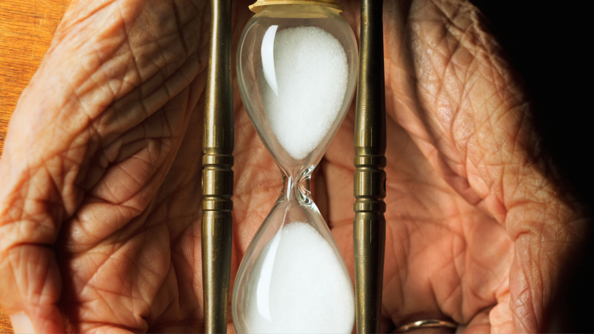 Envejecer implica aceptar el paso del tiempo, pero también valorar la experiencia, cuidar la salud y fortalecer los vínculos que nos acompañarán en la madurez.