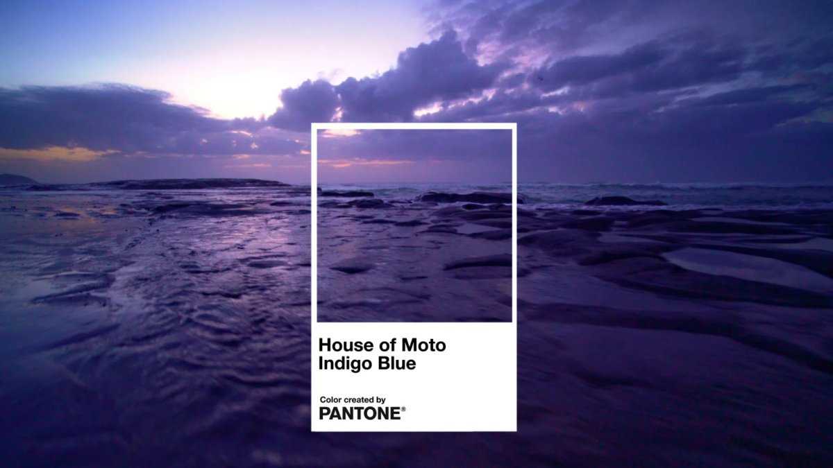 House of Moto Indigo es el nuevo color global de Motorola, desarrollado junto a Pantone.