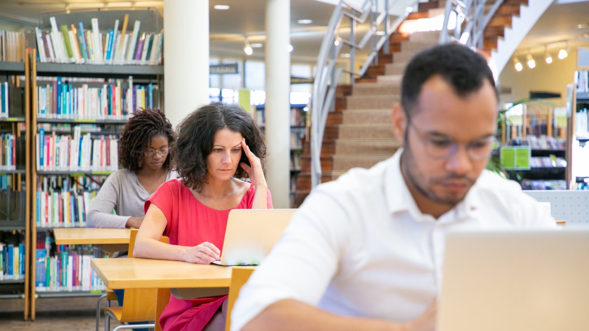 Las pruebas PISA evidenciaron un retroceso global en los aprendizajes, con fuertes caídas en matemáticas y lectura.t