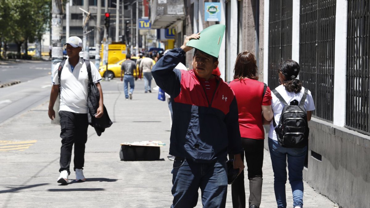 Inamhi alerta calor y radiación UV extrema del 9 al 12 de septiembre en Quito e Ibarra.