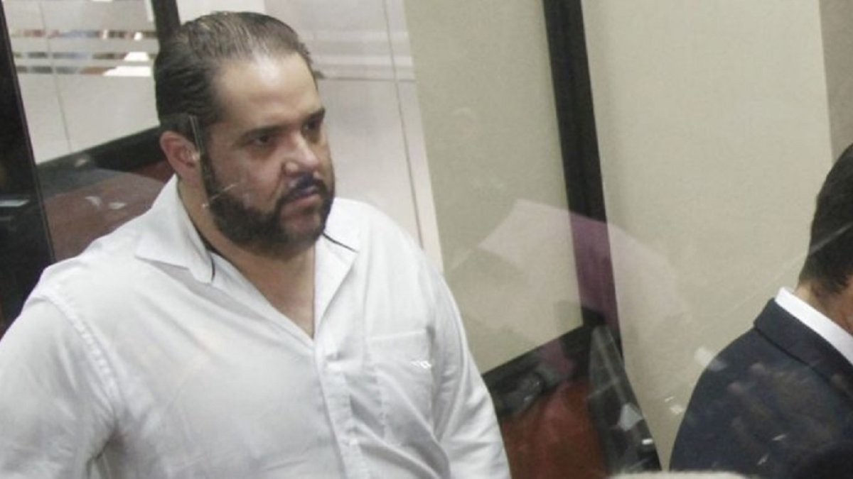 Jacobo Bucaram Pulley, hijo del expresidente Abdalá Bucaram, es procesado por delincuencia organizada en el caso Peubas COVID-19.