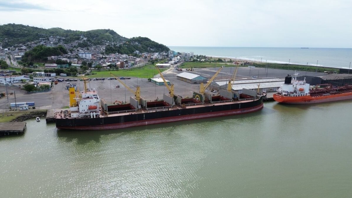 El puerto comercial de Esmeraldas será intervenido mediante un proyecto de modernización que contempla $191 millones de inversión privada.