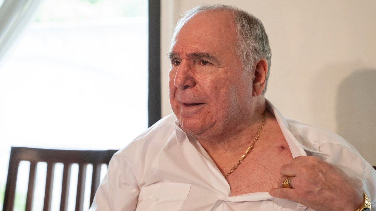 El expresidente de la República, Abdalá Bucaram Ortiz, rechazó el fallo que lo condenó a prisión por la compra de pruebas para detectar coronavirus.